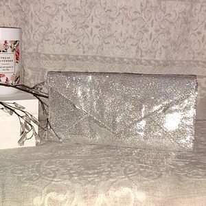 💗 Victoria Secret 🤍 Clutch, sparkling silver, pink interior, small